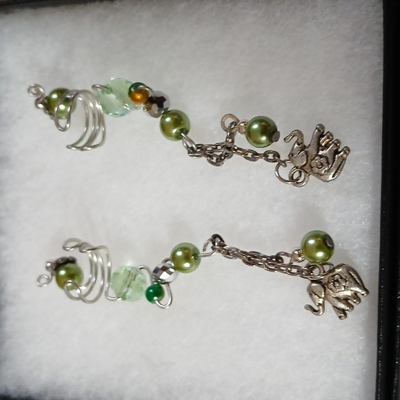 2 Sets Hand-Crafted Vintage Ear Cuffs With Green Accents - Picture 4 of 5